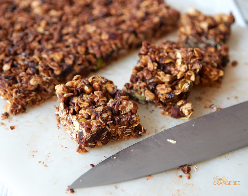 Breakfast Bars with Knife