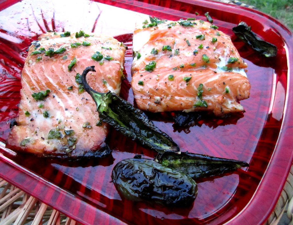 HoneyJalapeno Glazed Salmon ⋆