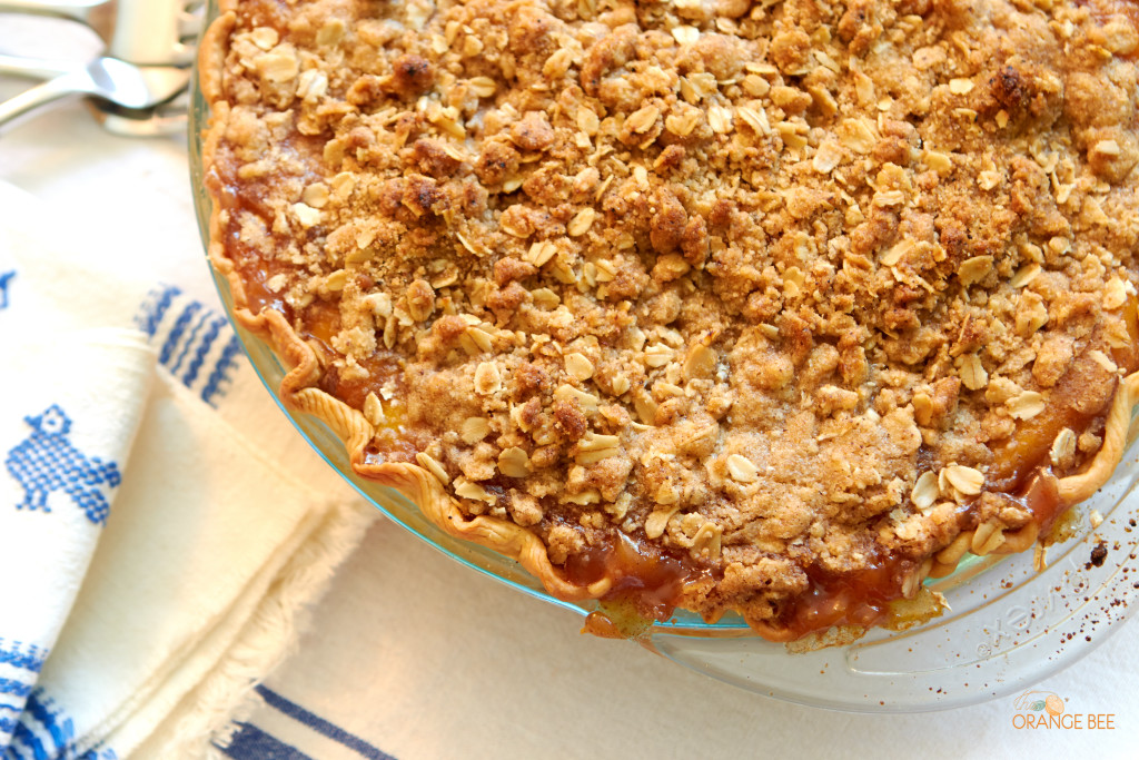Peach Crumble Pie